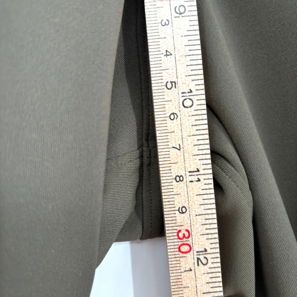 Lululemon‎ On The Fly Jogger 7/8 Mid Rise Olive Green Stretch Drawstring Size 6
